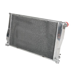 Cooling Solutions Aluminium Radiator for BMW 135i E8X (07-13)